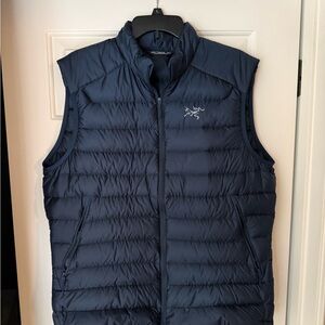 Arc'teryx Men's Cerium LT Blue Puffer Vest